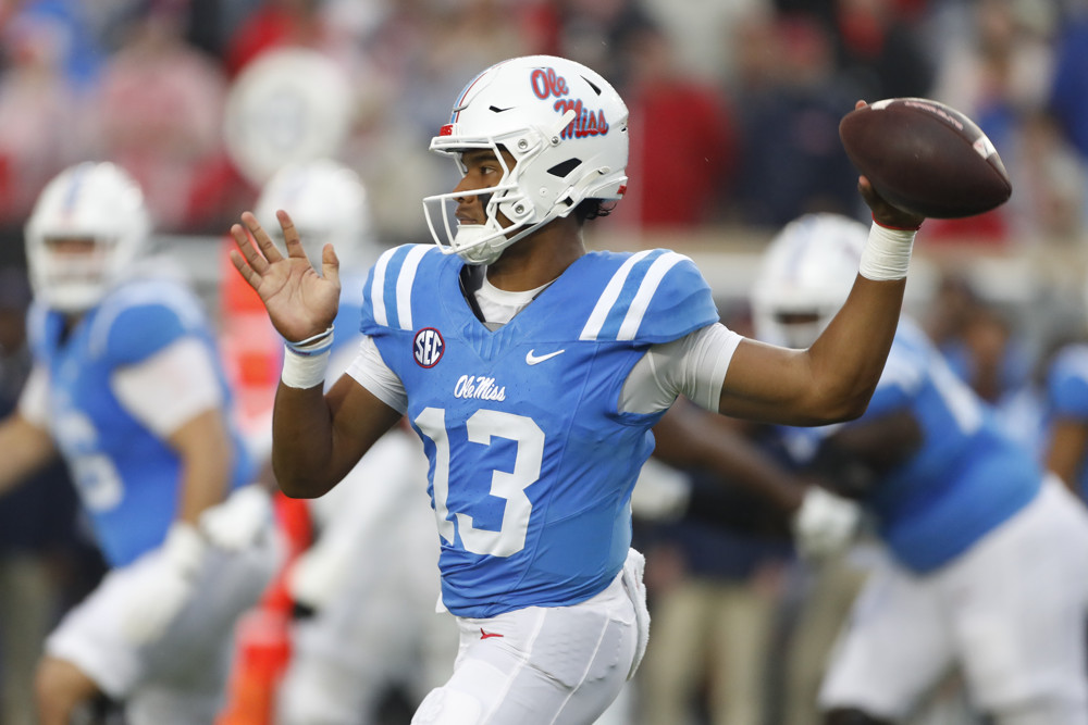 CFB DFS Top Plays: Week 1 (Saturday Main)