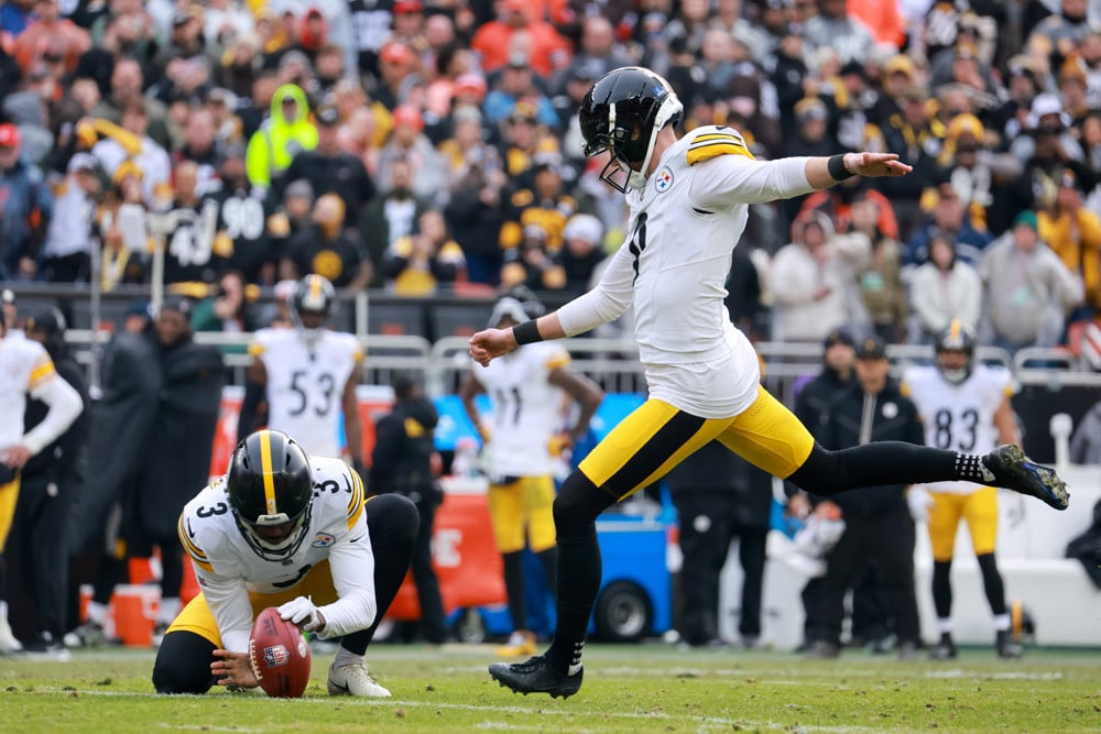 Should We Be Playing Kickers More in NFL Showdown?